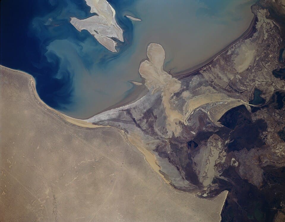 The Amu Darya across its delta.